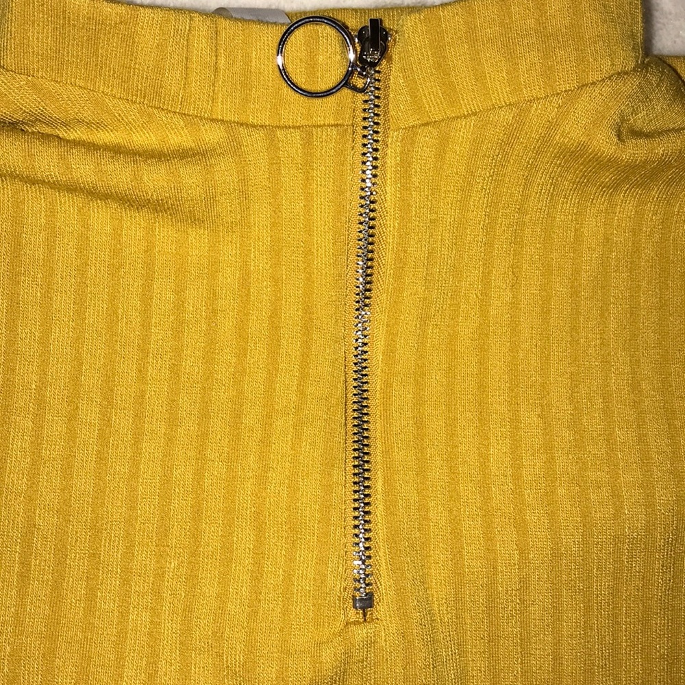 shirt - Picture 2 of 4